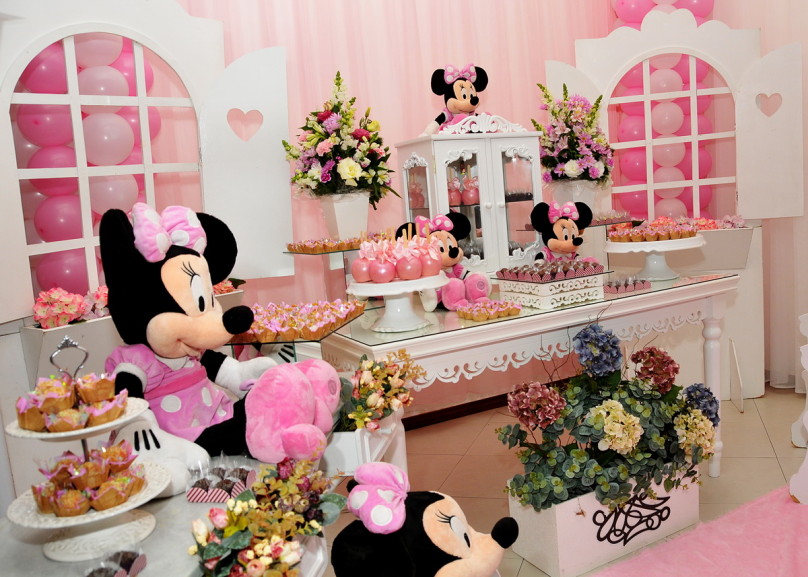 Minnie 19